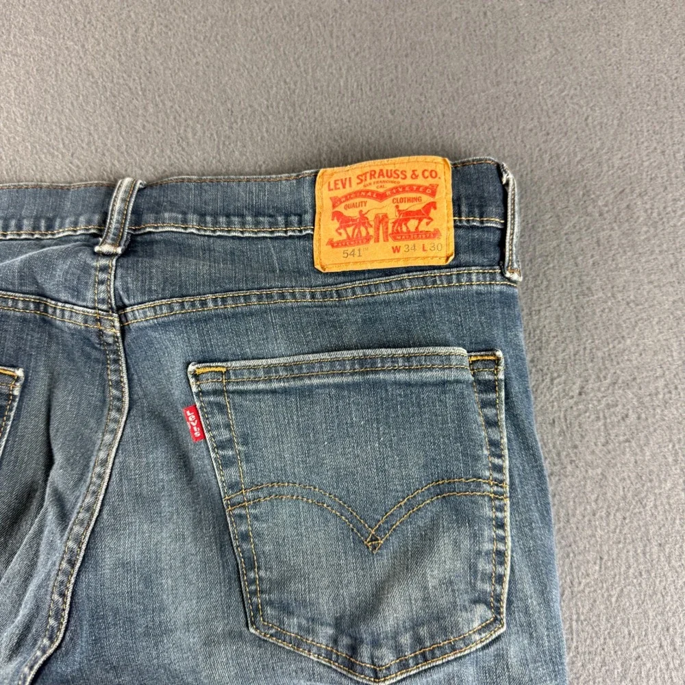 Levis item good